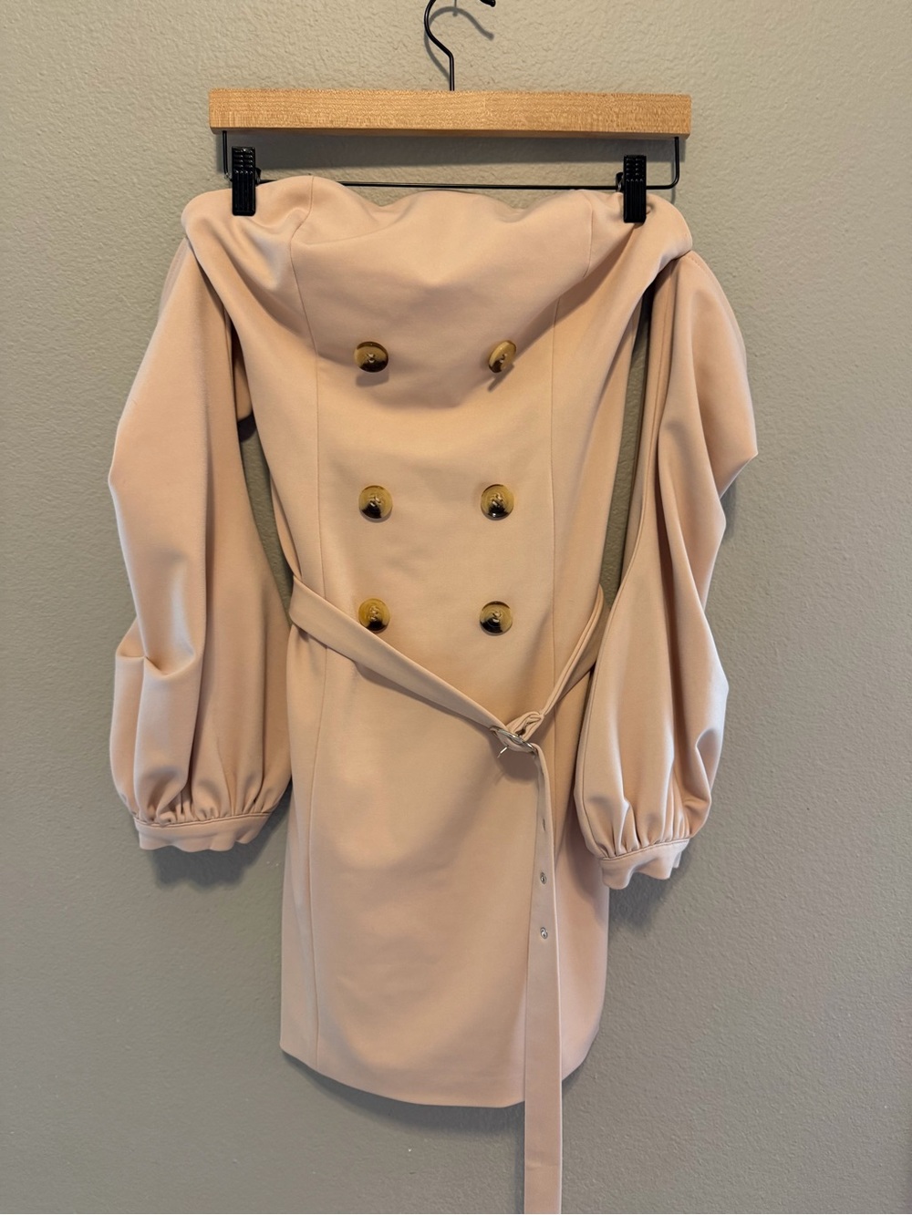 Miss Circle Off-Shoulder Double-Breasted Dress with Belt M